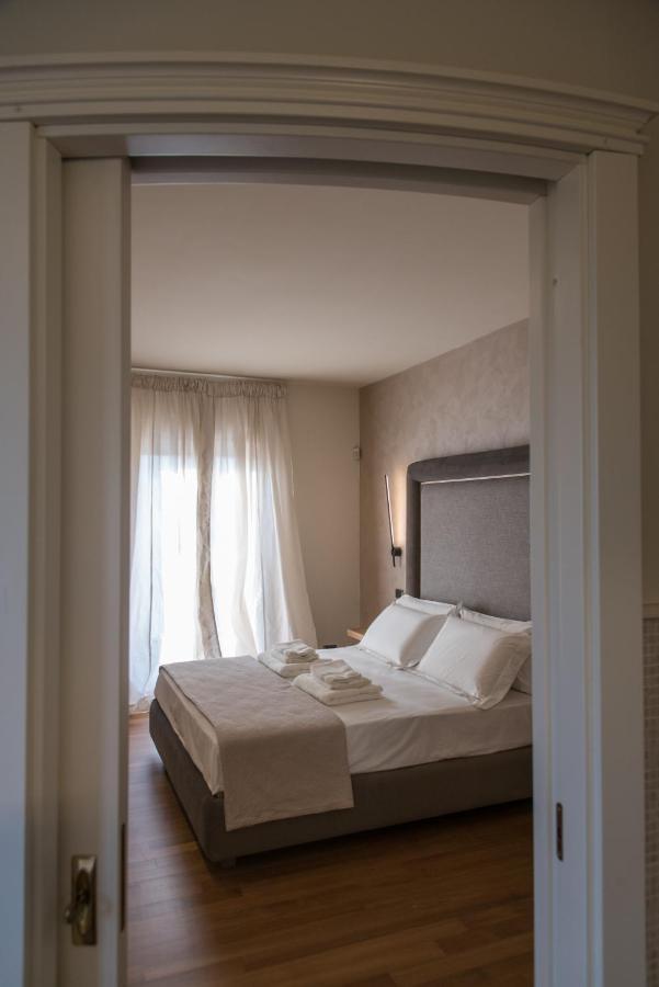 Queen Room Spa Bath