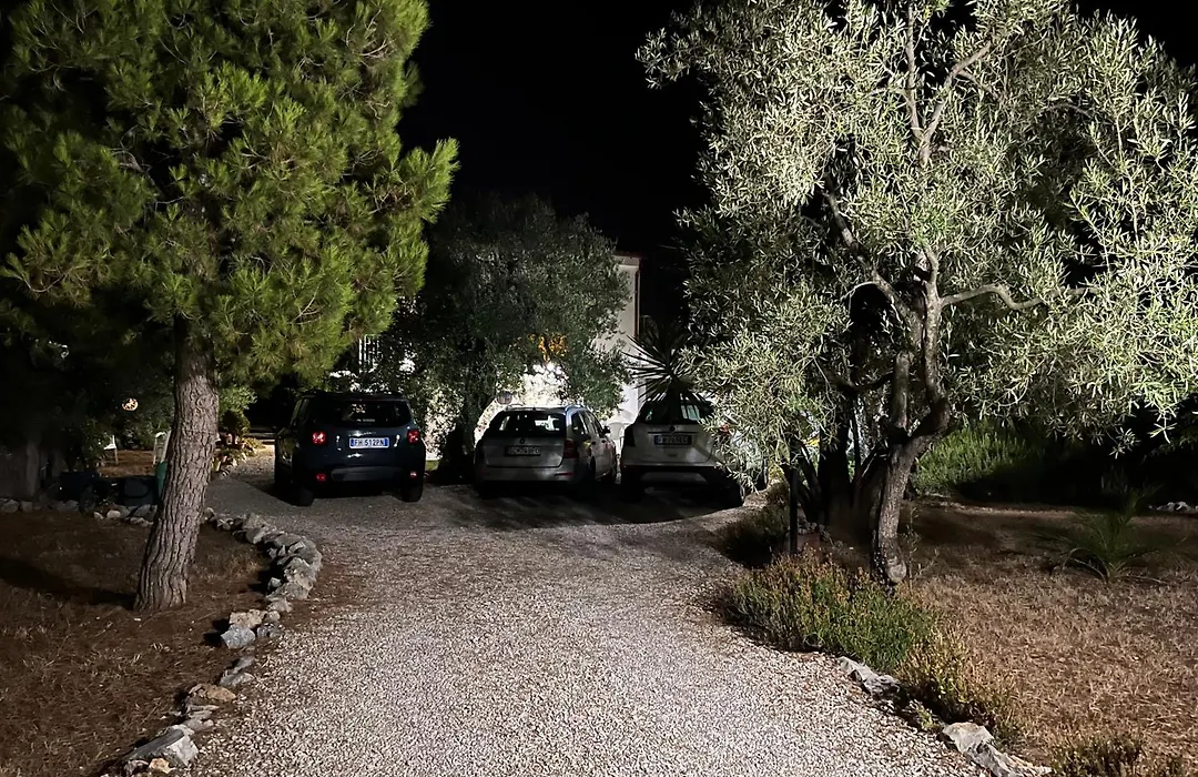 B&B Villa Mediterranea With Private Parking-1